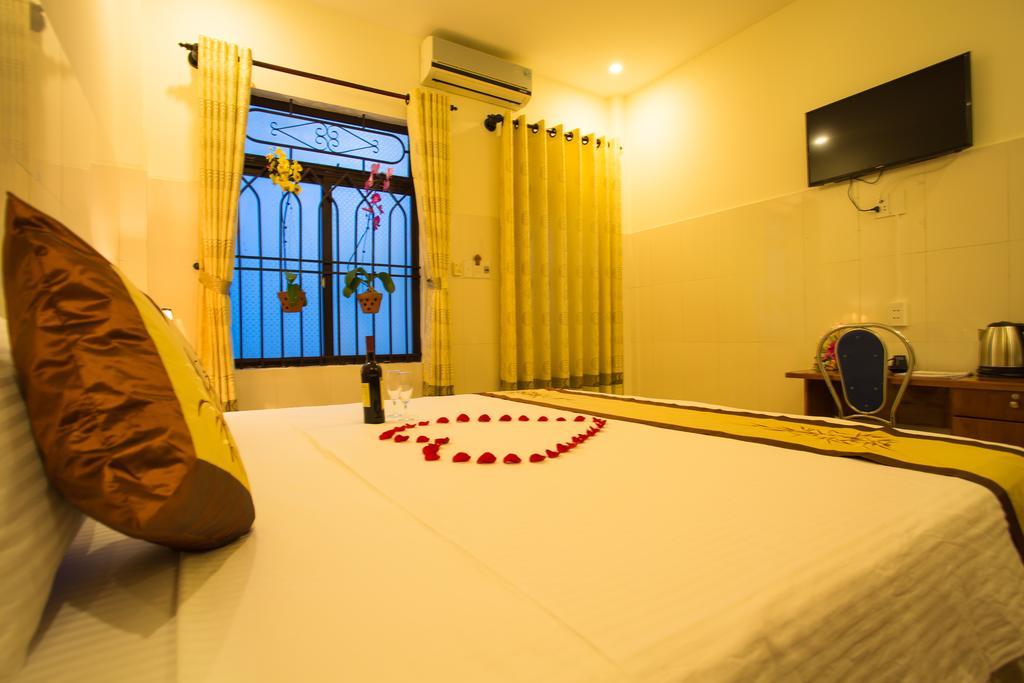Holy Land Homestay Hoi An Eksteriør billede